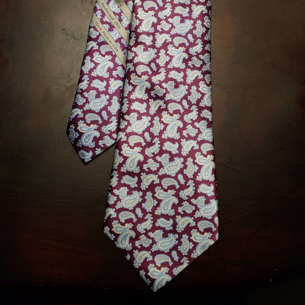 Brooks Brothers golden fleece tie